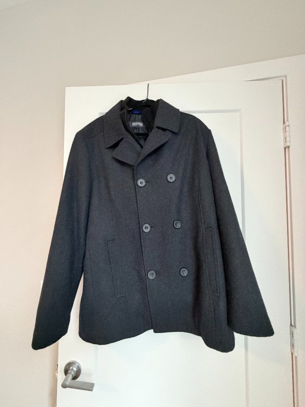 Kenneth Cole Reaction Men's Peacoat (Large)